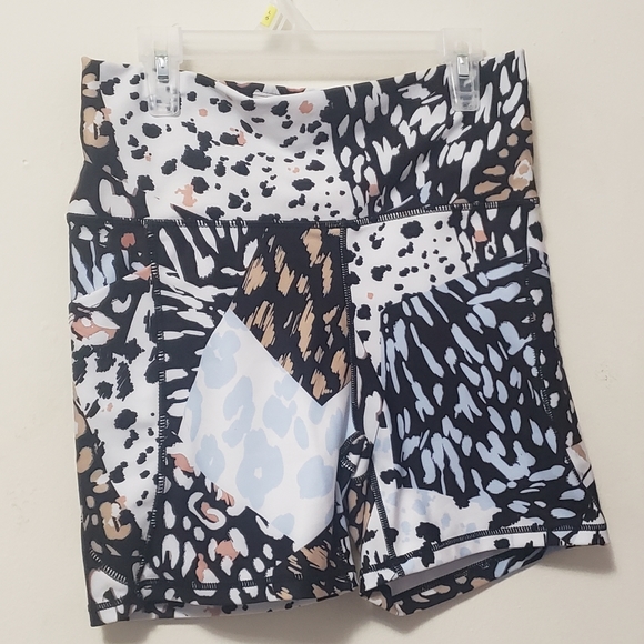 Rockwear The Elevate Bike Shorts Animal Print - Picture 2 of 7